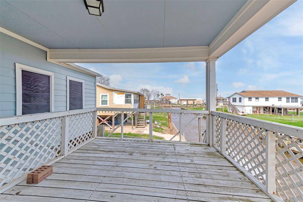 Large Upper Deck