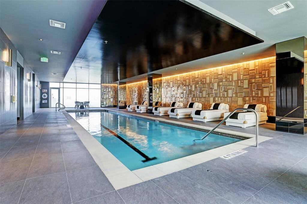 The Arabella features two pools. This is the indoor lap pool.