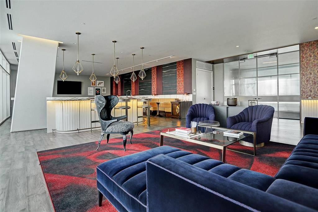 Additional lounging area.