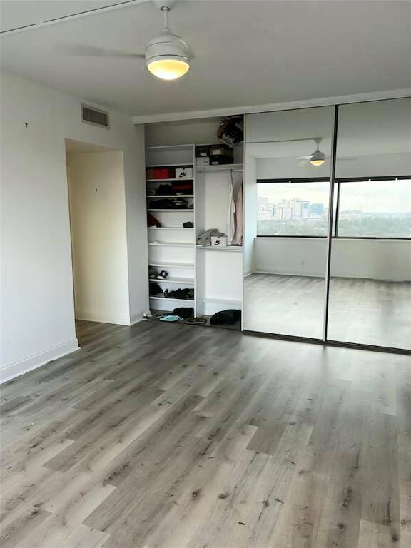 DUAL CLOSET SPACE