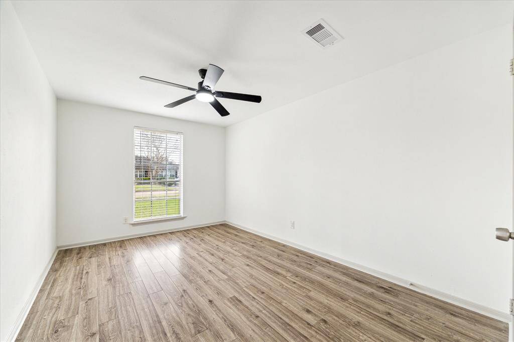 Third bedroom with ample closet space