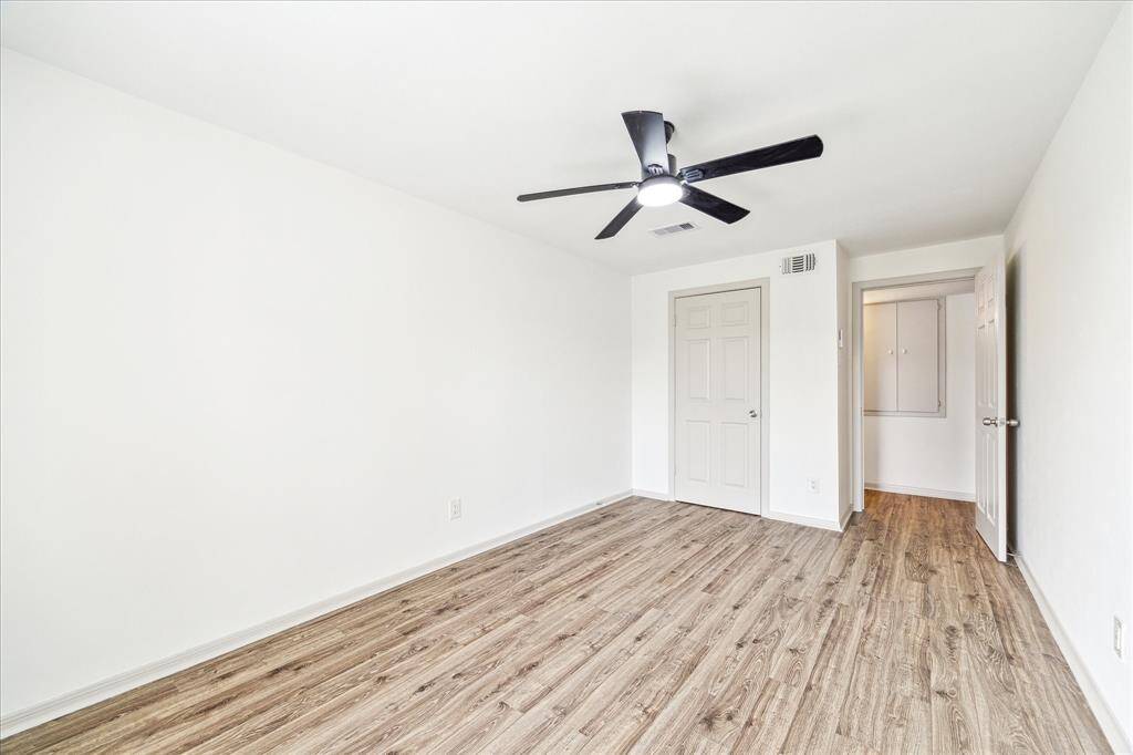 Third bedroom with ample closet space