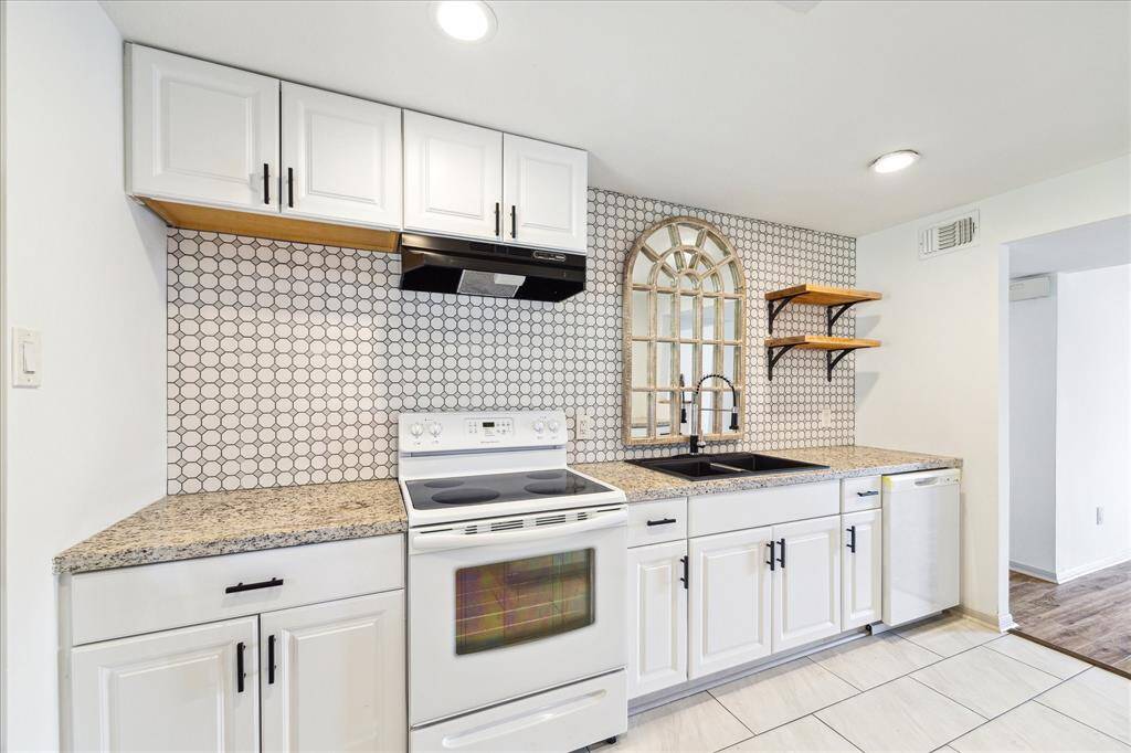 5606 Greencraig- 3 bedrooms/2 bathrooms updated home.