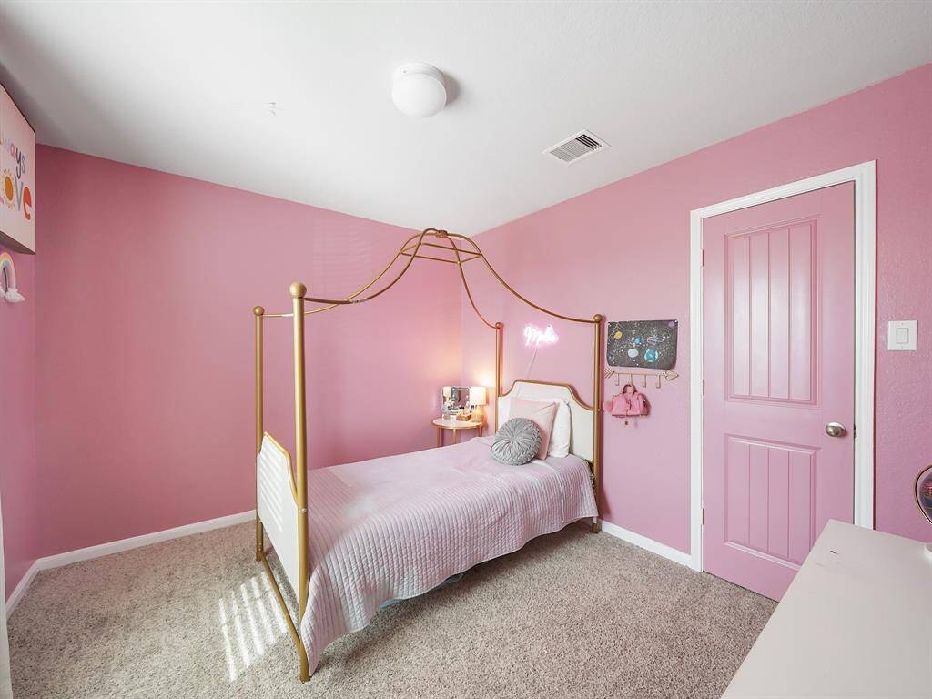 Each upstairs bedroom has a generous sized walk in closet.
