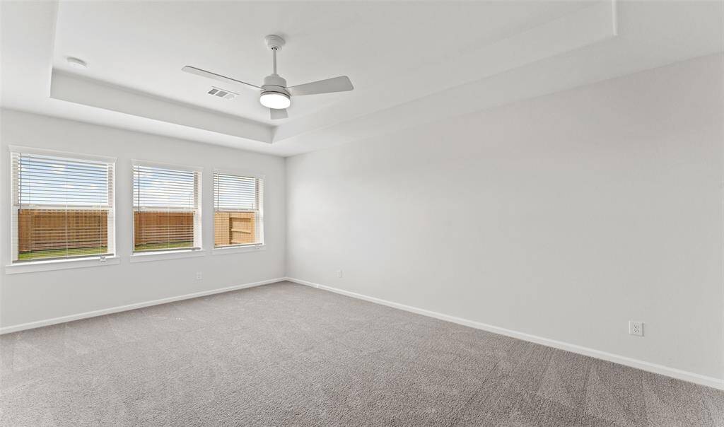 Spacious primary suite (*Photo not of actual home and used for illustration purposes only.)
