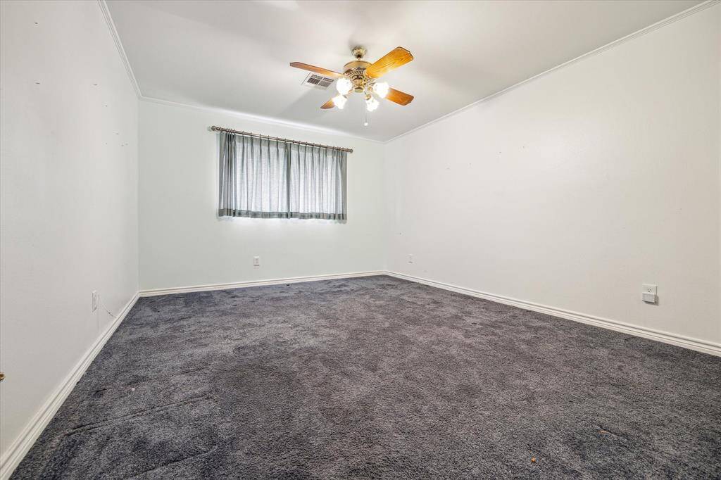 Secondary Bedroom.
