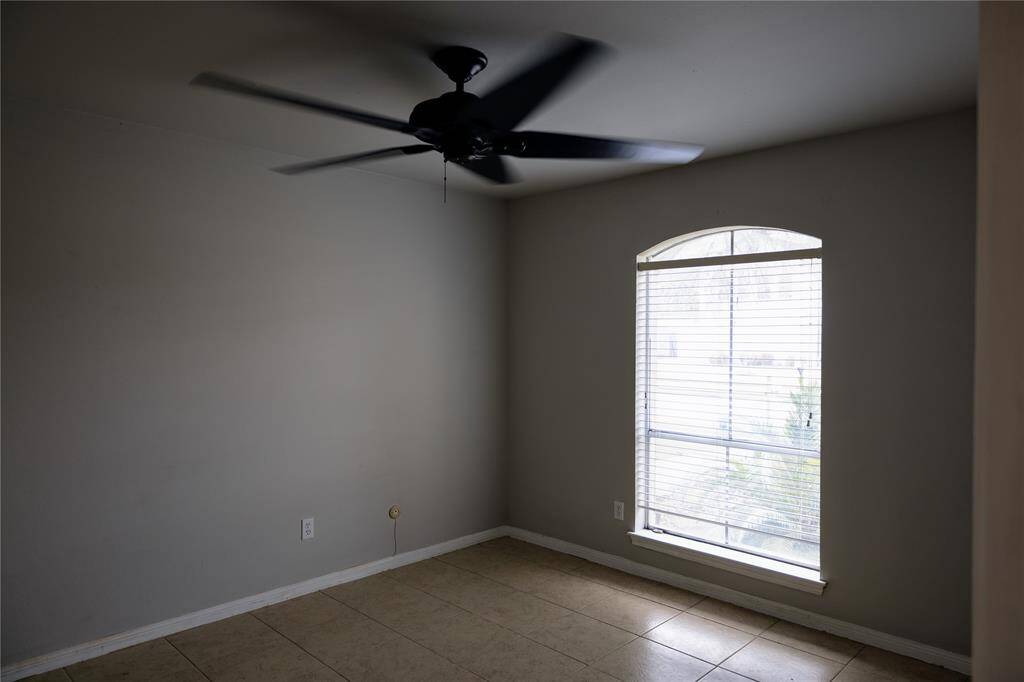 Bedroom #1