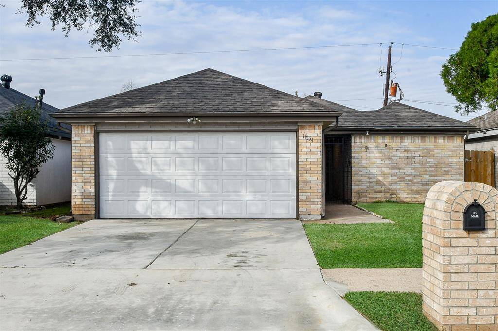 3 bedrooms, 2 full baths and a spacious 2 car garage!