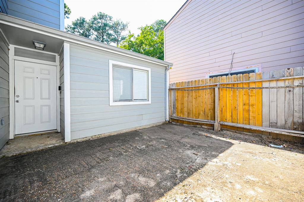 Your covered front entry porch provides extra convenience by offering protection from the natural elements!