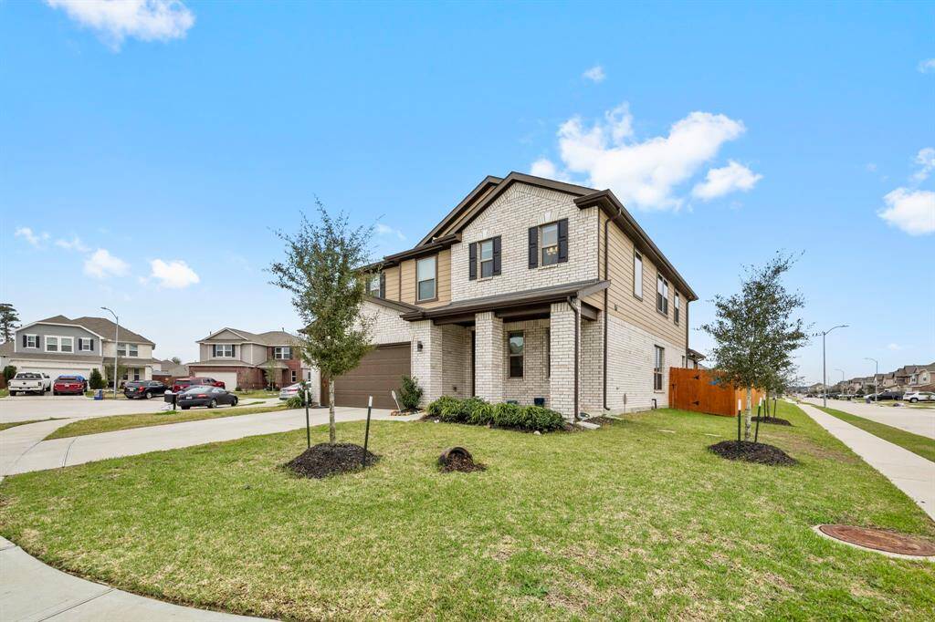 Huge corner lot