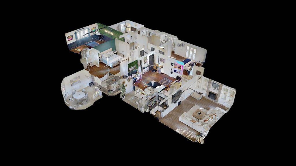 Explore this property in 3D with our virtual tour—check the link to walk through every room!