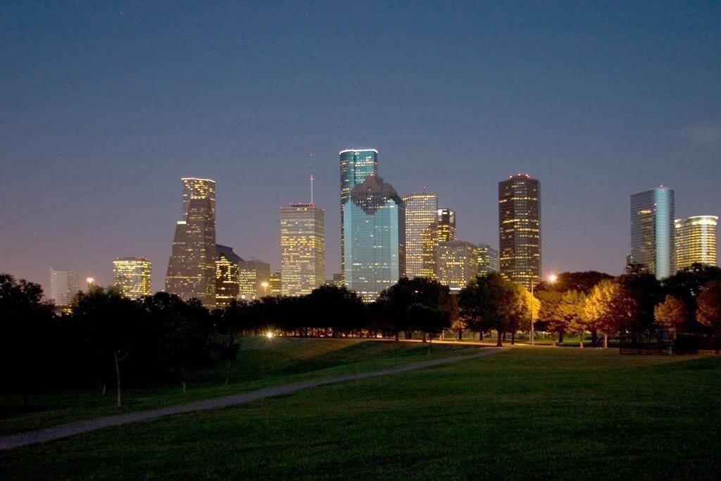 Minutes by car to downtown Houston and you could also ride your bike to work!