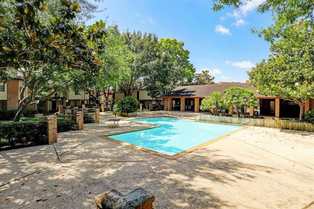 Entertain your friends and family at the community pool and clubhouse, which are both just steps away from the unit.