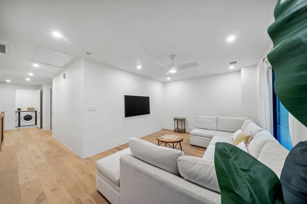 Game Room - view 2