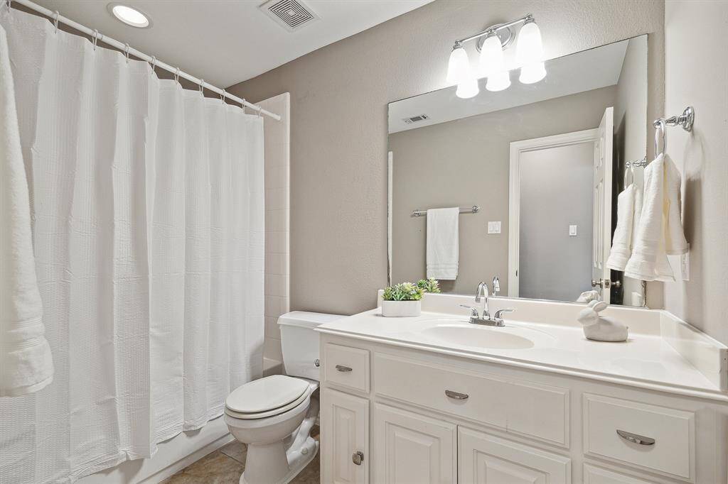 Another Full Bathroom on second floor.