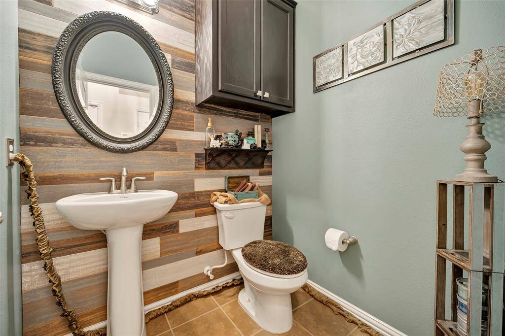 Powder Guest Bath