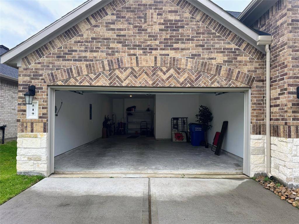 3 car tandem garage