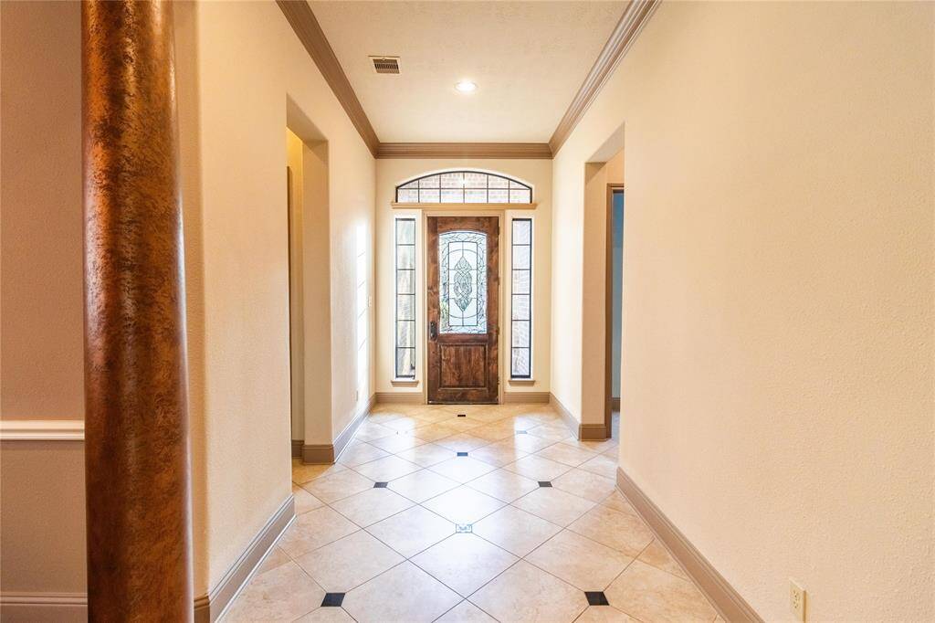Front Hall Way