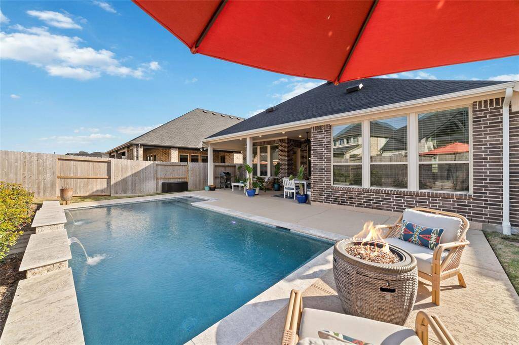 Don’t want to tackle on a pool build? We don’t blame you! Sellers have done the hard part for you. With a recently added pool and cool decking, your backyard oasis just needs floaties and sun screen!