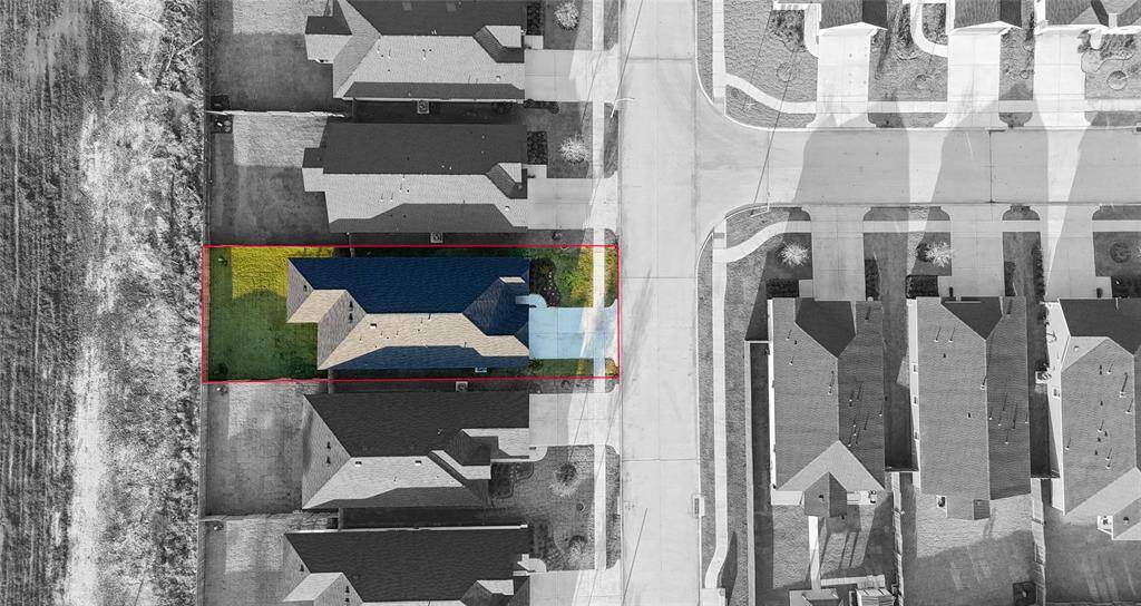 Aerial view, no back neighbors