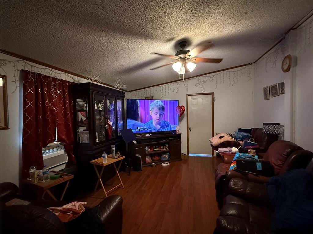 Den