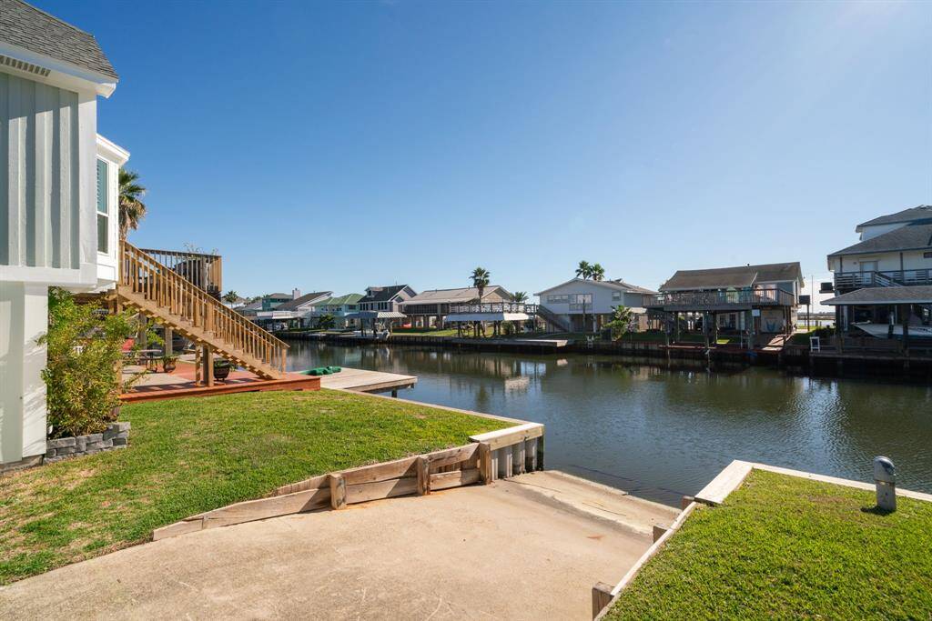 personal boat launch to canal