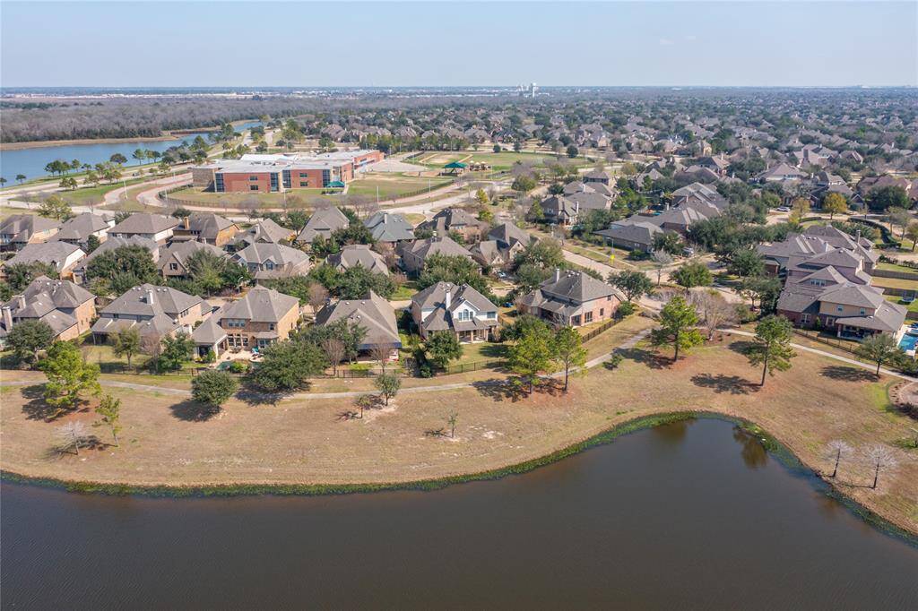 The aerial view clearly demonstrates how conveniently close Pope Elementary is to your home, just a short distance away for easy access.