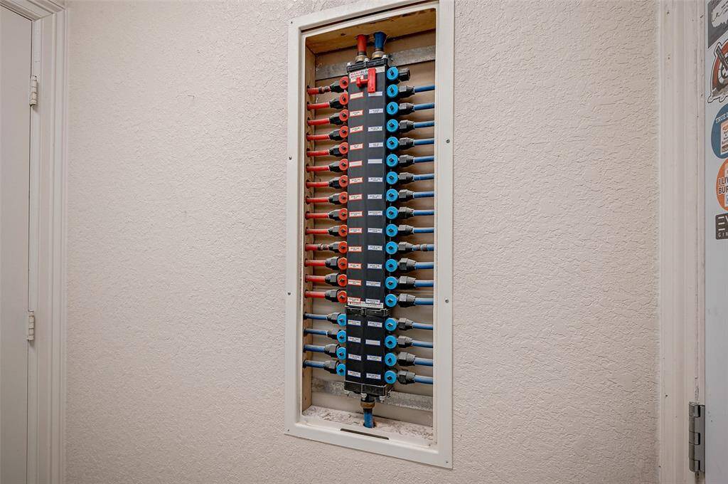 Pex Plumbing with Isolation Manifold