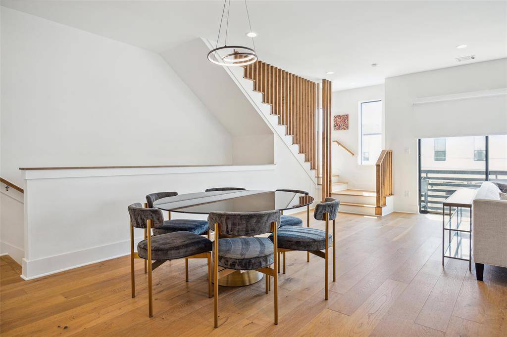 SECOND FLOOR LANDING