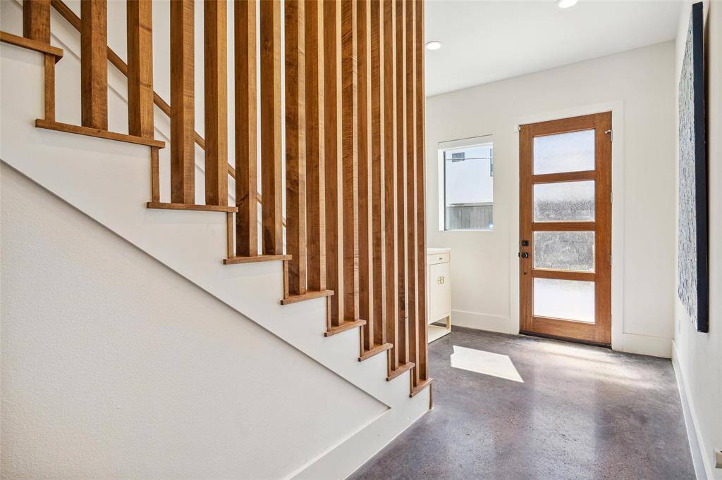 ENTRY WAY