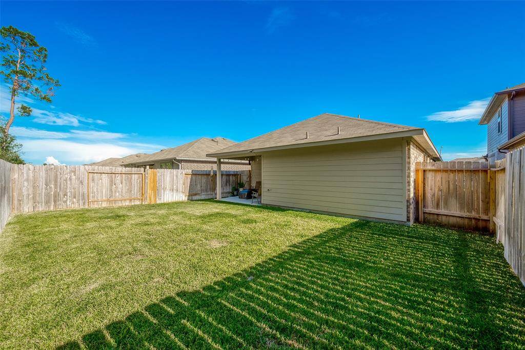 Spacious backyard