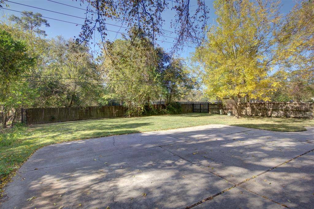 Spacious backyard backs up to the neighborhood tennis courts so NO BACK NEIGHBORS!