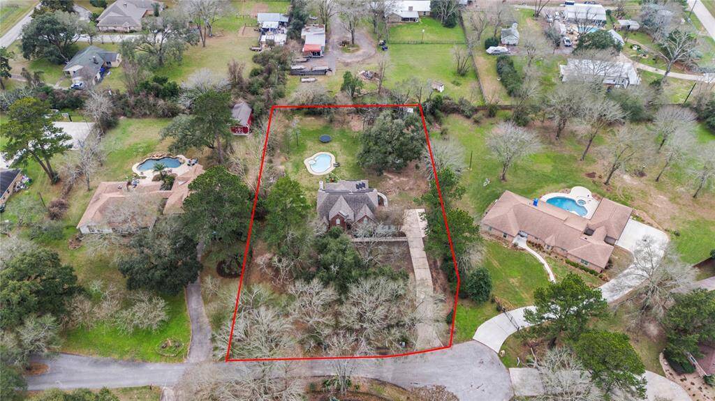 Exceptional 1.15-acre estate offers the perfect blend of luxury & convenience. Some of our favorite features include OWNED solar panels, the heated in-ground pool & spa, the chef’s island kitchen with two walk-in pantries, and the bright sunroom. With 4/5 bedrooms, 3.5 bathrooms, a private study, formal dining, two bonus rooms, a game room, & a spacious family room, there’s plenty of space for work, play & relaxation. Plus, the fully fenced & gated property even includes a chicken coop with egg-laying hens.