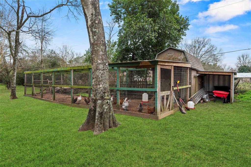 Even the chickens like living here! These egg-laying hens enjoy the good life with a secure coop and plenty of room to roam. Enjoy fresh farm-to-table eggs right from your own back yard flock.