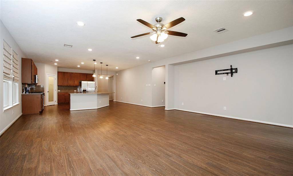 No wasted space in this hub of the household!