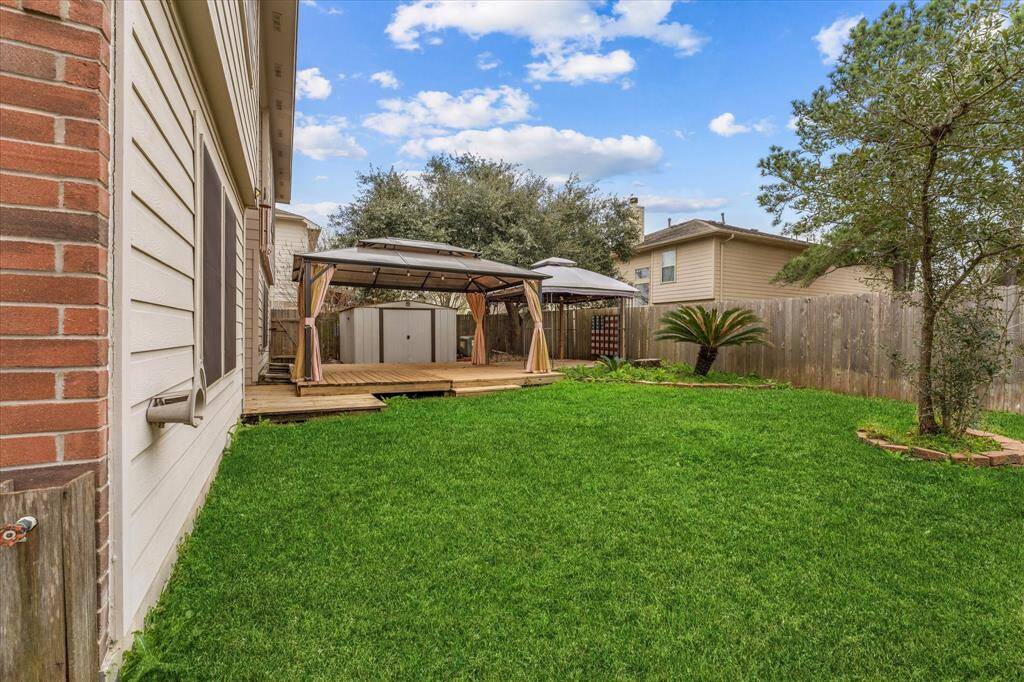 Yard space for your kids or animals to enjoy!!