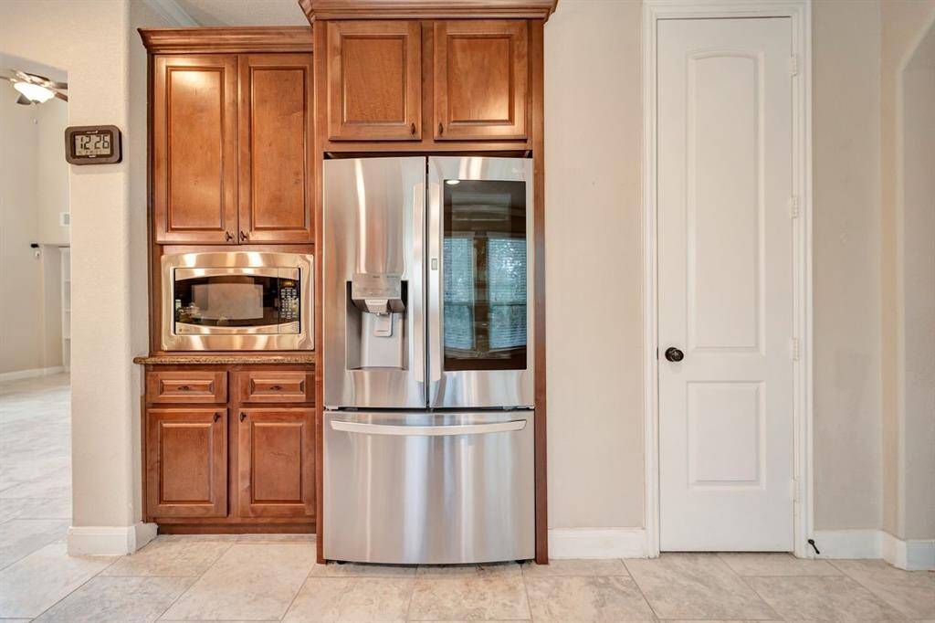 LG refrigerator negotiable