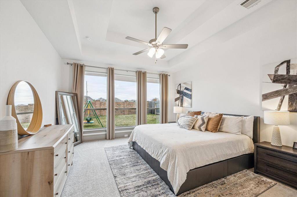 Oversized primary bedroom