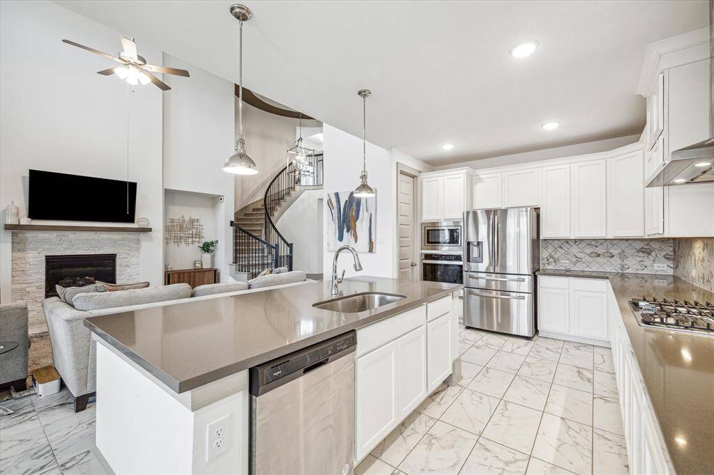 Stainless appliances