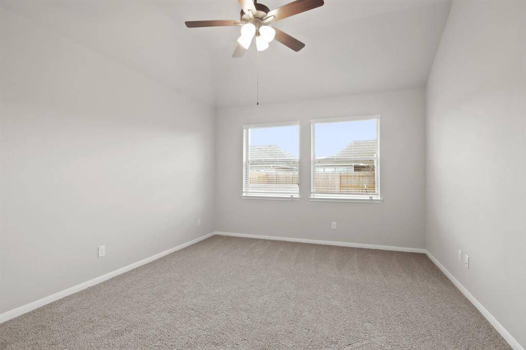 Spacious owner's suite