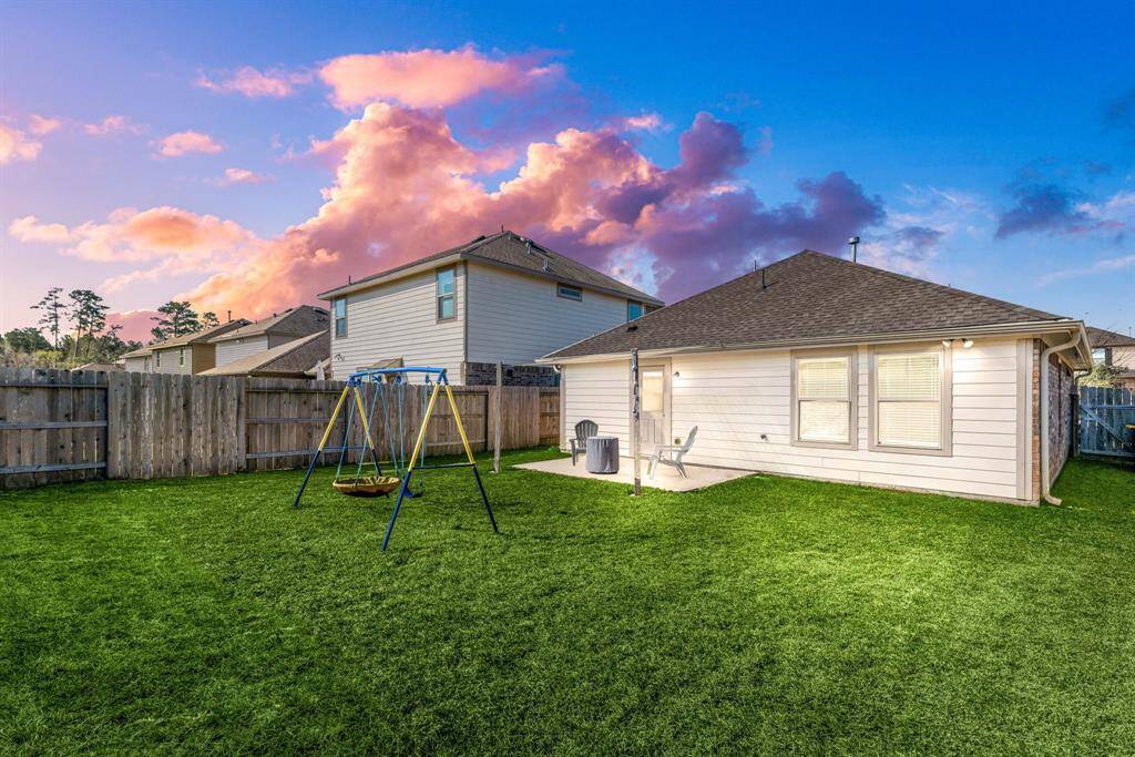 Perfect for your outdoor living space, patio furniture, bbq pit, and so much more. The possibilities are endless!