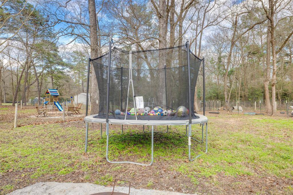 Picture for reference of size of property - trampoline not included