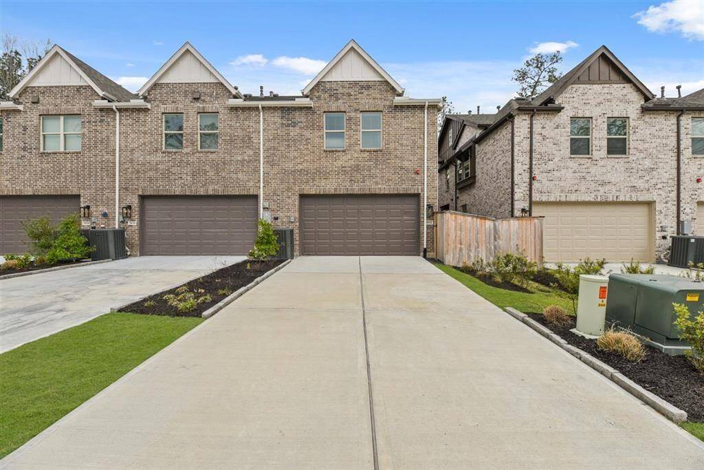 Oversized Driveway and Garage!