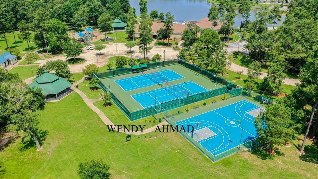 Benders Landing Estates amenities