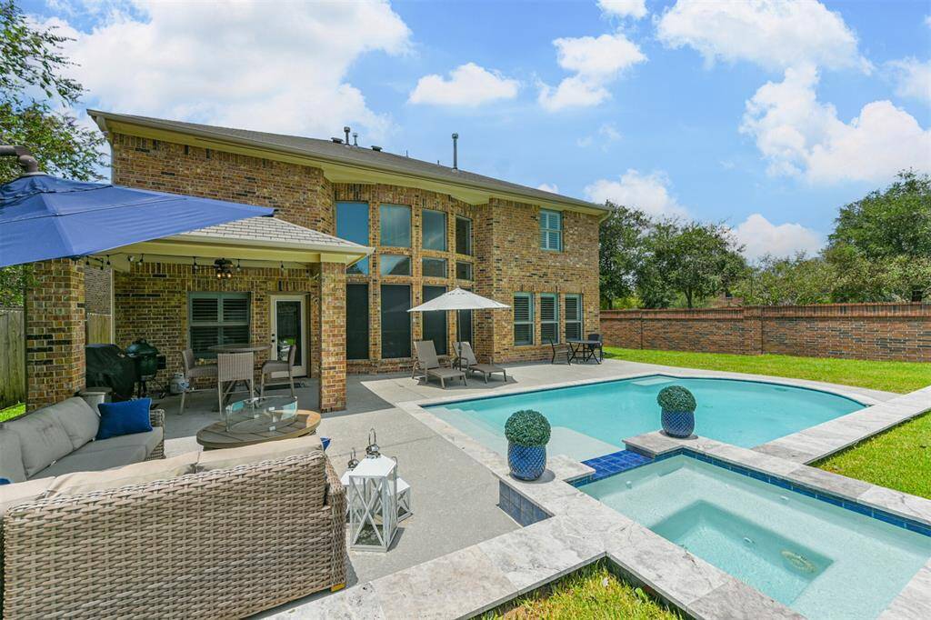 Vacation 365 Days a Year in This Backyard Oasis