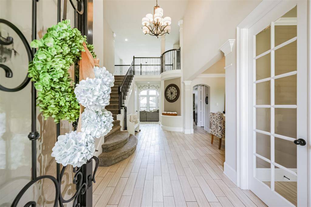 Enter to High Ceilings