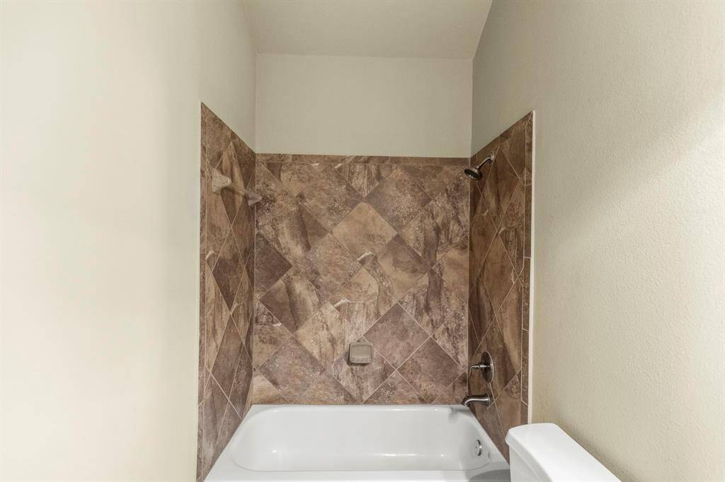 SECONDARY BATHROOM