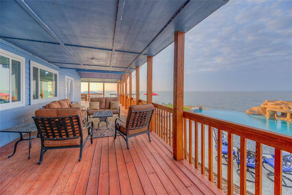 Enjoy dinner, drinks, entertaining & sunsets here.