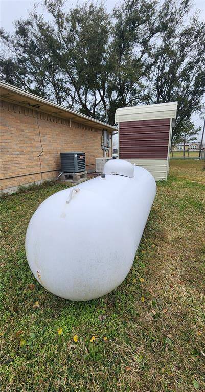 Propane tank