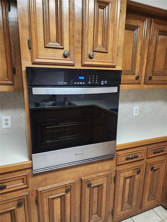 Brand new oven.